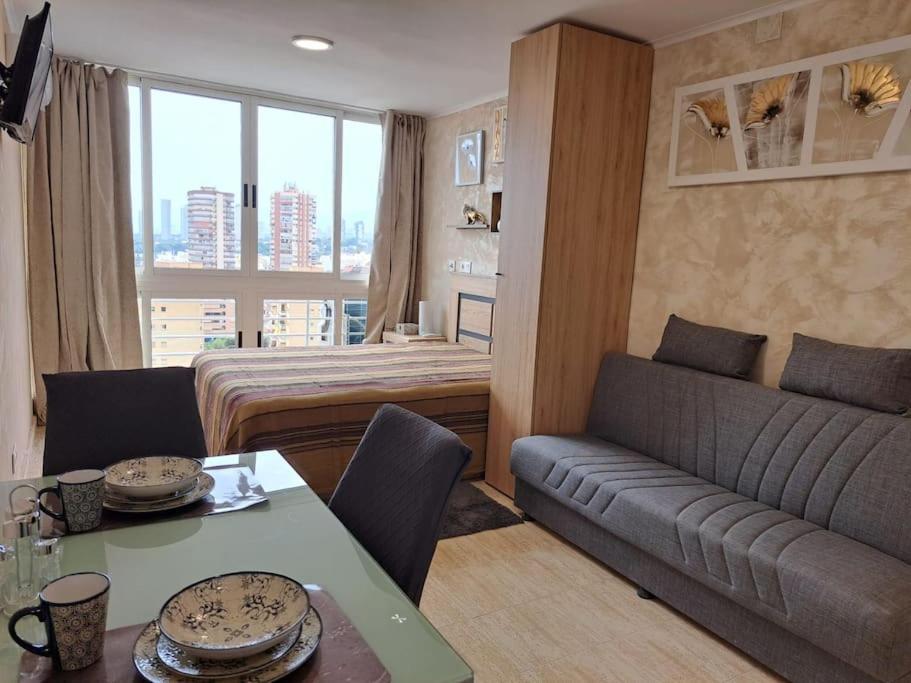 Cozy Studio With Sea View Apartment Benidorm Bagian luar foto