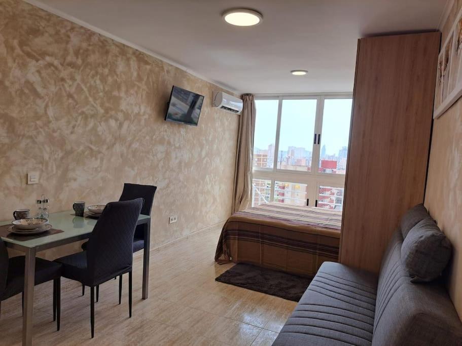 Cozy Studio With Sea View Apartment Benidorm Bagian luar foto